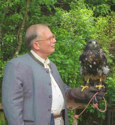 Dieses Bild hat ein leeres alt-Attribut; sein Dateiname ist knoerzer-02.jpg